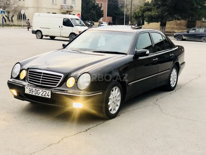 Mercedes E 240 2002, 278,000 km - 2.4 л - Sumqayıt