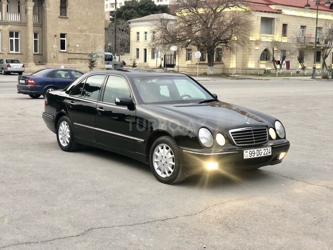 Mercedes E 240 2002, 278,000 km - 2.4 л - Sumqayıt