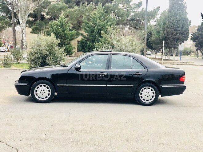 Mercedes E 240 2002, 278,000 km - 2.4 л - Sumqayıt