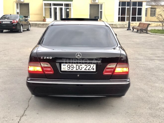 Mercedes E 240 2002, 278,000 km - 2.4 л - Sumqayıt