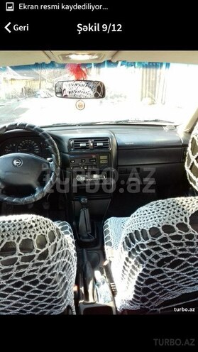 Opel Vectra 1994, 345,210 km - 1.6 l - Qax