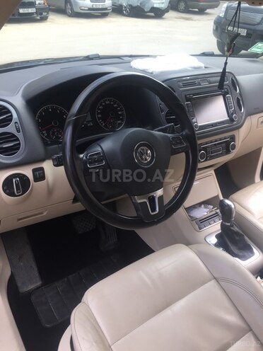 Volkswagen Tiguan 2011, 185,000 km - 2.0 l - Bakı