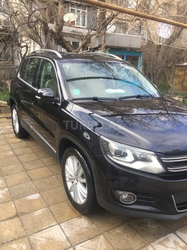 Volkswagen Tiguan 2011, 185,000 km - 2.0 l - Bakı