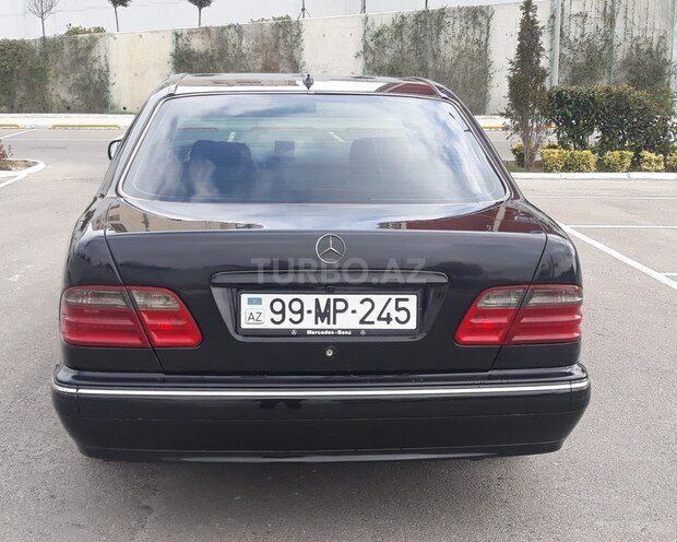 Mercedes E 240 2002, 235,000 km - 2.6 l - Bakı