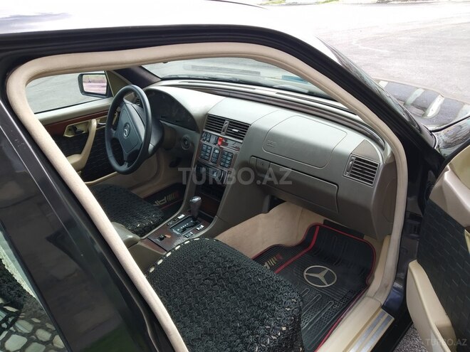 Mercedes C 220 1995, 380,000 km - 2.2 l - Sumqayıt