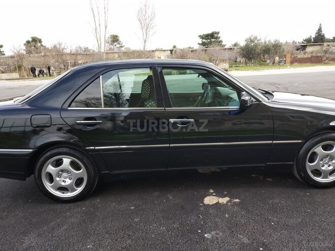 Mercedes C 220 1995, 380,000 km - 2.2 l - Sumqayıt