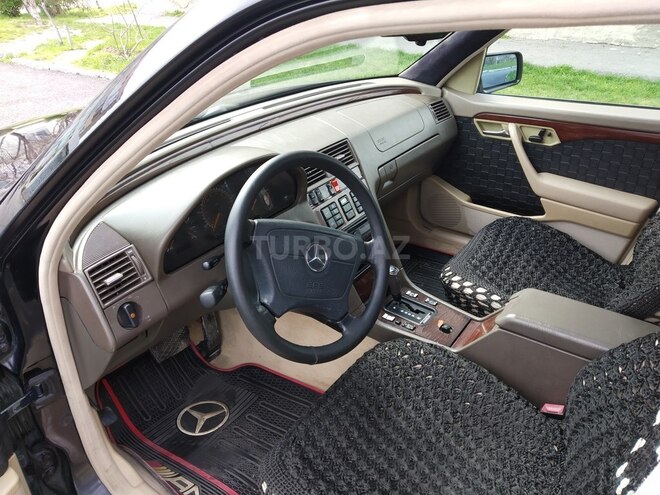 Mercedes C 220 1995, 380,000 km - 2.2 l - Sumqayıt