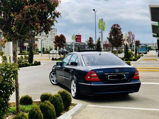 Mercedes E 320 2004, 193,000 km - 3.2 л - Bakı