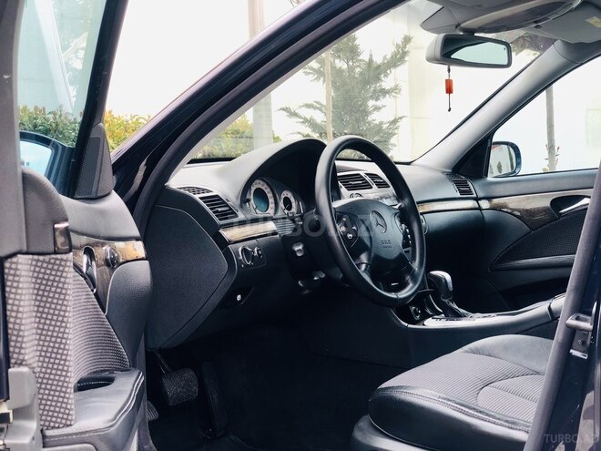 Mercedes E 320 2004, 193,000 km - 3.2 л - Bakı