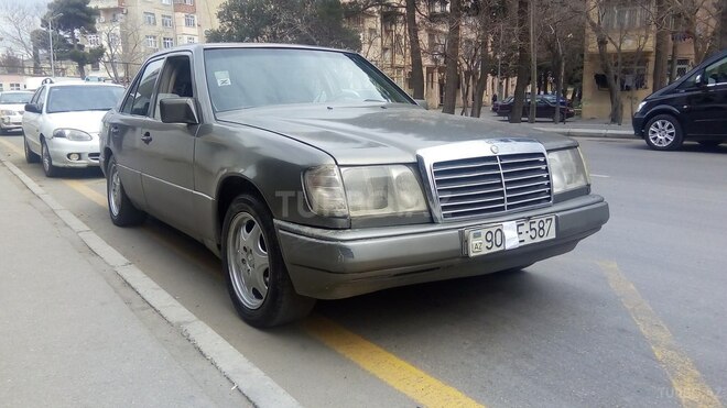 Mercedes E 200 1991, 325,896 km - 2.0 l - Bakı