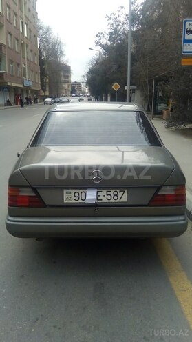 Mercedes E 200 1991, 325,896 km - 2.0 l - Bakı