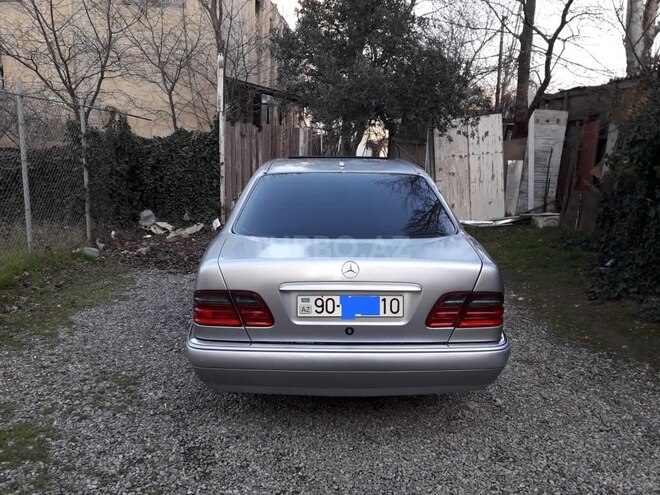 Mercedes E 280 1998, 255,000 km - 2.8 l - Bakı