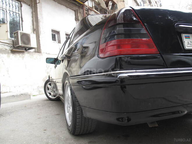 Mercedes C 180 1999, 325,000 km - 1.8 л - Bakı