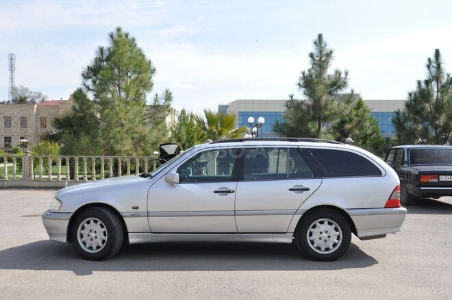Mercedes C 200 1998, 357,500 km - 2.0 л - Saatlı