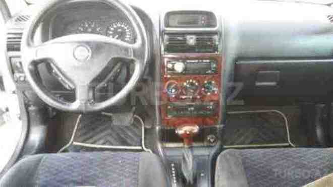 Opel Astra 2000, 185,000 km - 1.8 л - Xaçmaz
