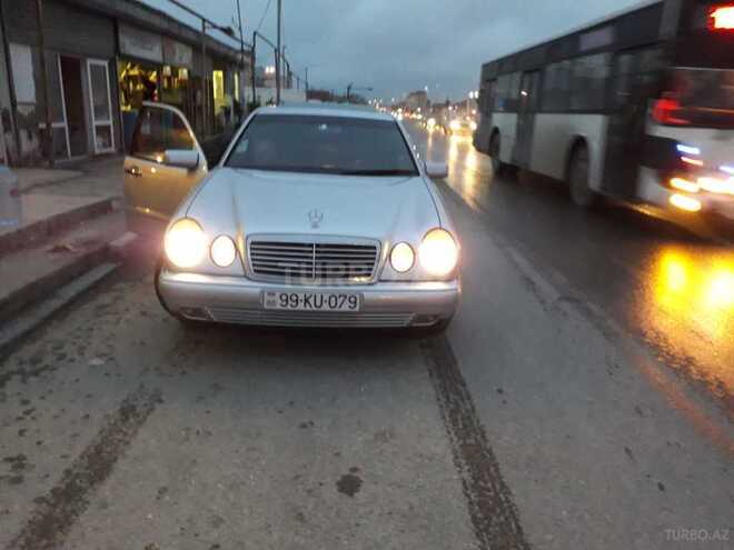 Mercedes E 230 1997, 320,000 km - 2.3 л - Xırdalan