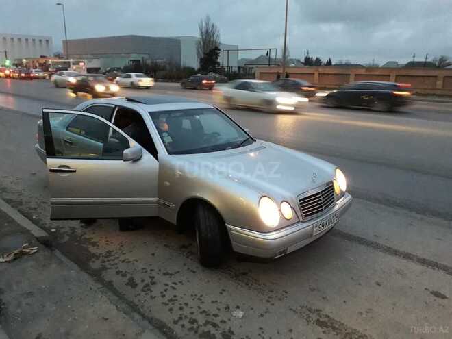 Mercedes E 230 1997, 320,000 km - 2.3 л - Xırdalan