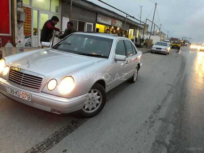 Mercedes E 230 1997, 320,000 km - 2.3 л - Xırdalan