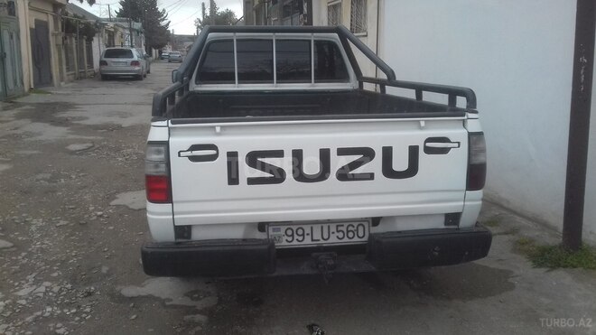 Isuzu  2002, 172,839 km - 2.3 l - Bakı