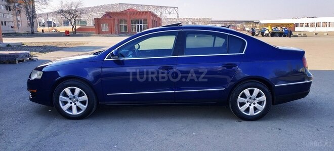 Volkswagen Passat 2005, 285,412 km - 2.0 l - Gəncə