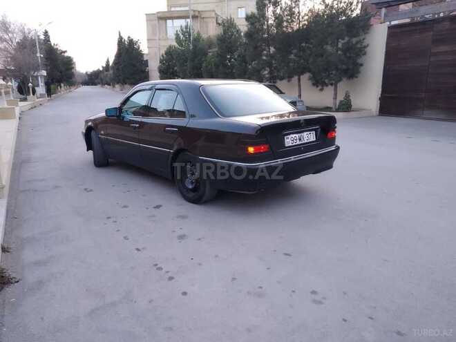 Mercedes C 200 2000, 267,000 km - 2.0 л - Bakı