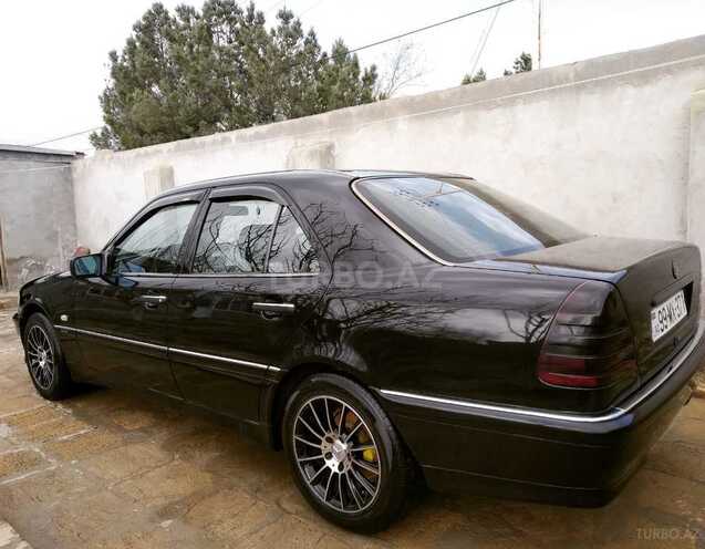 Mercedes C 200 2000, 267,000 km - 2.0 л - Bakı