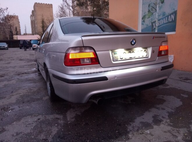 BMW 530 1999, 322,000 km - 3.0 l - Bakı
