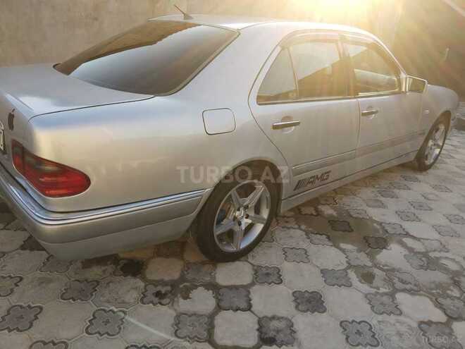 Mercedes E 240 1999, 322,000 km - 2.4 l - Bakı
