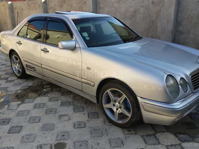 Mercedes E 240 1999, 322,000 km - 2.4 l - Bakı