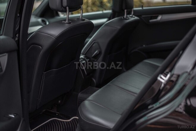 Mercedes C 250 2014, 69,300 km - 1.8 л - Bakı
