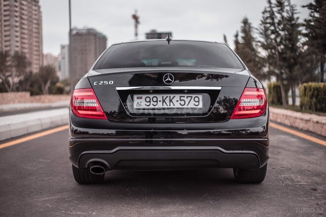 Mercedes C 250 2014, 69,300 km - 1.8 л - Bakı