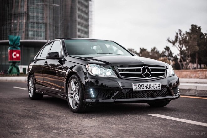 Mercedes C 250 2014, 69,300 km - 1.8 л - Bakı