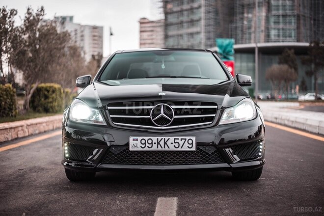 Mercedes C 250 2014, 69,300 km - 1.8 л - Bakı