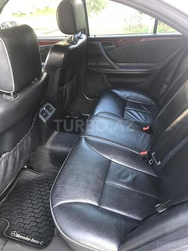 Mercedes E 270 2000, 266,000 km - 2.7 л - Bakı