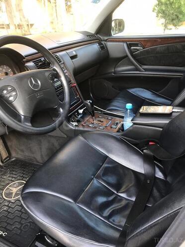 Mercedes E 270 2000, 266,000 km - 2.7 л - Bakı