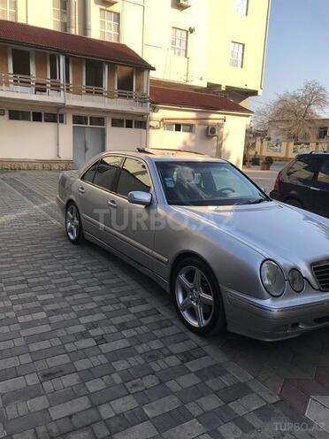 Mercedes E 270 2000, 266,000 km - 2.7 л - Bakı