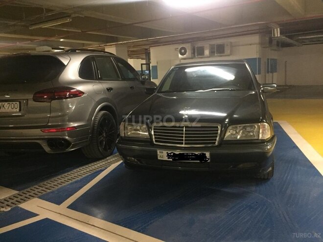 Mercedes C 200 1999, 243,738 km - 2.0 л - Bakı