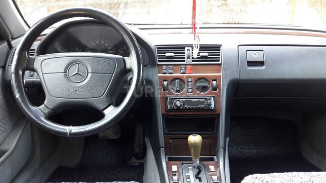 Mercedes C 220 1994, 250,000 km - 2.2 л - Sumqayıt