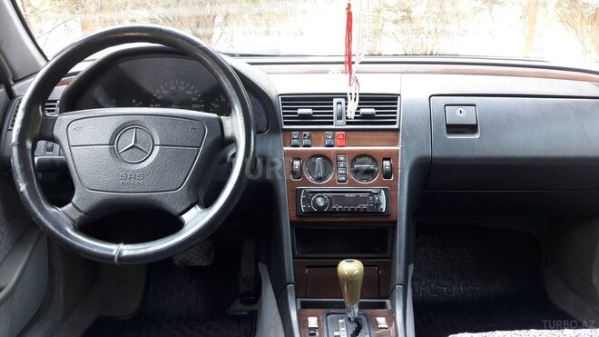 Mercedes C 220 1994, 250,000 km - 2.2 л - Sumqayıt