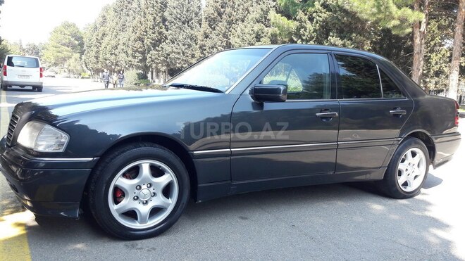 Mercedes C 220 1994, 250,000 km - 2.2 л - Sumqayıt