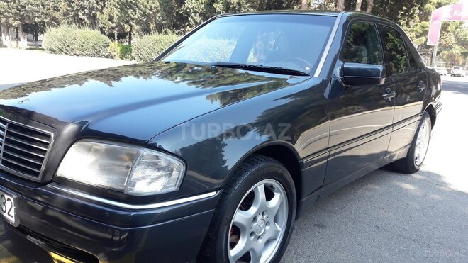 Mercedes C 220 1994, 250,000 km - 2.2 л - Sumqayıt