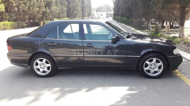 Mercedes C 220 1994, 250,000 km - 2.2 л - Sumqayıt