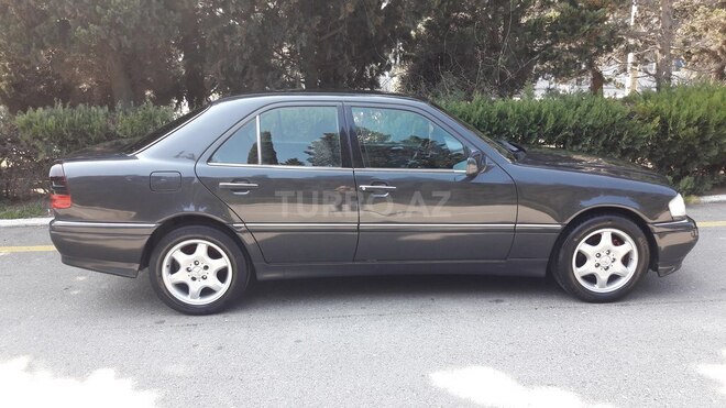 Mercedes C 220 1994, 250,000 km - 2.2 л - Sumqayıt