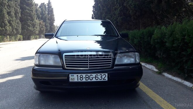 Mercedes C 220 1994, 250,000 km - 2.2 л - Sumqayıt