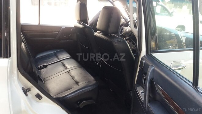Mitsubishi Pajero 2011, 90,000 km - 3.5 l - Bakı