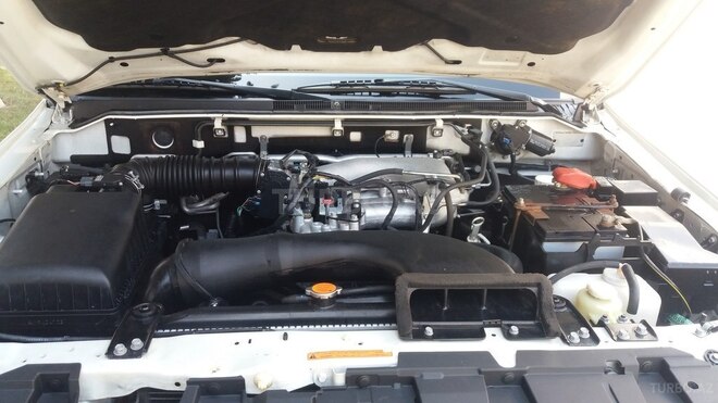 Mitsubishi Pajero 2011, 90,000 km - 3.5 l - Bakı