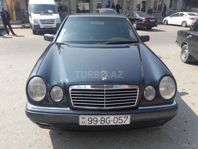 Mercedes E 230 1997, 339,000 km - 2.3 l - Bakı
