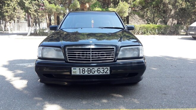 Mercedes C 220 1994, 250,000 km - 2.2 л - Sumqayıt