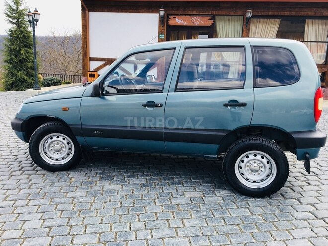 Chevrolet Niva 2005, 167,000 km - 1.7 л - Qusar