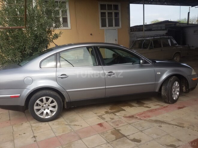 Volkswagen Passat 2002, 288,361 km - 1.8 l - Bakı